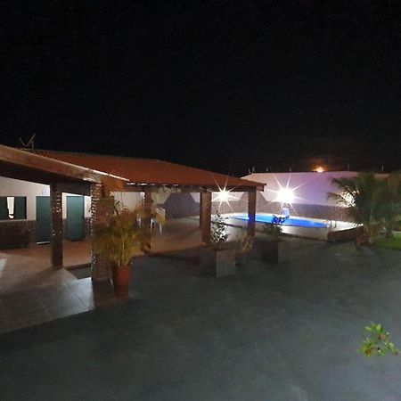 Rancho Califórnia - dentro da cidade perto de tudo. Espirito Santo do Turvo Exterior foto