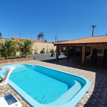 Rancho Califórnia - dentro da cidade perto de tudo. Espirito Santo do Turvo Exterior foto