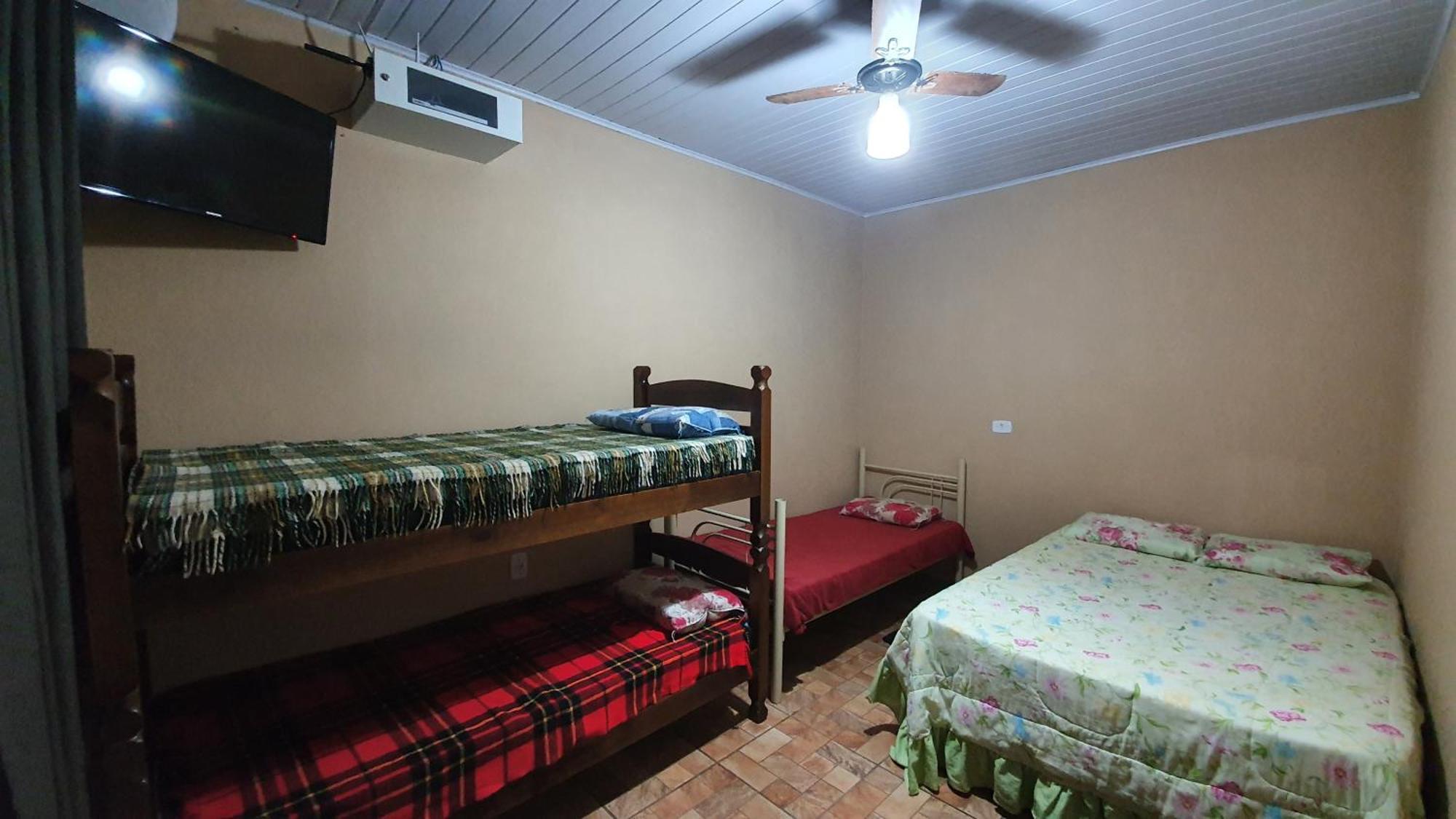 Rancho Califórnia - dentro da cidade perto de tudo. Espirito Santo do Turvo Exterior foto